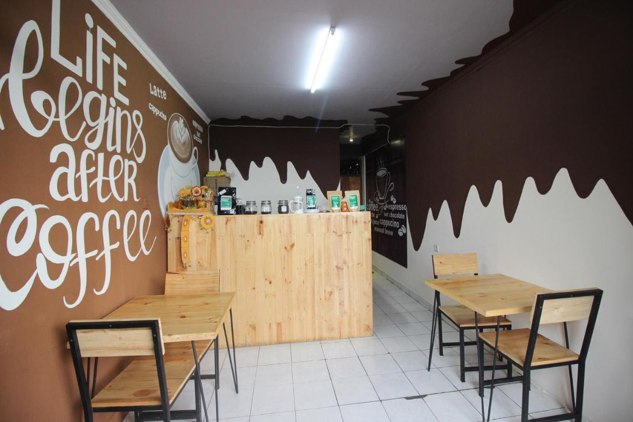 Dong Paloh Hostel Munduk Exterior foto